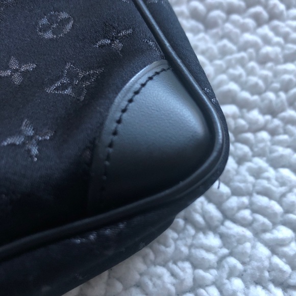 LOUIS VUITTON Small Black Satin and Leather Trim Monogram Boulogne Baguette - Picture 3 of 12